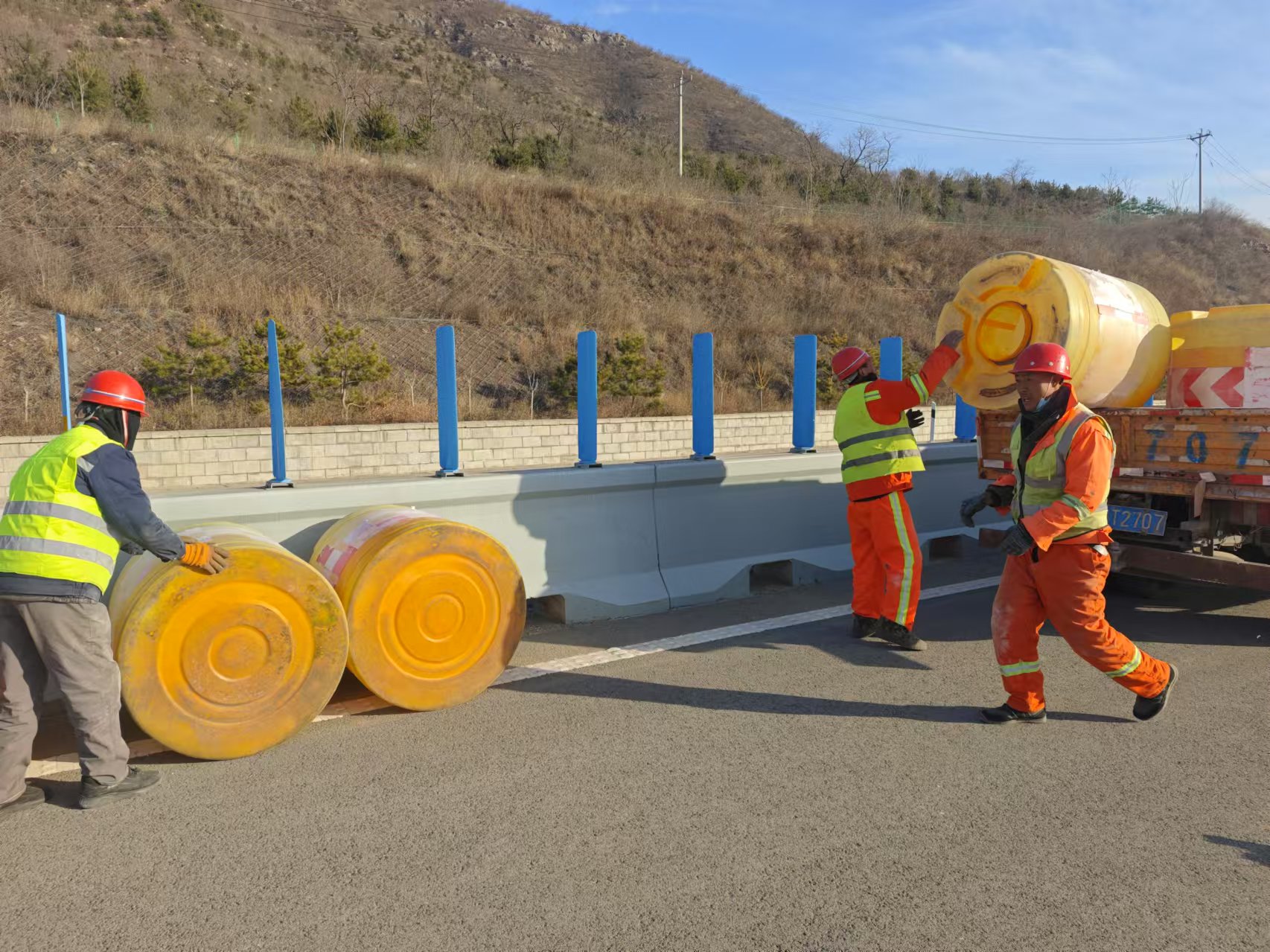 D:\桌面文件\bad128a77f1b2713830c92e26e7384f.jpg D:\桌面文件\bad128a77f1b2713830c92e26e7384f.jpg